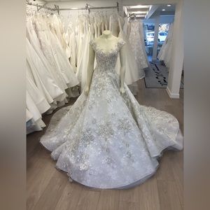TONY WARD SAMPLE SALE! La Mariee: White Dove